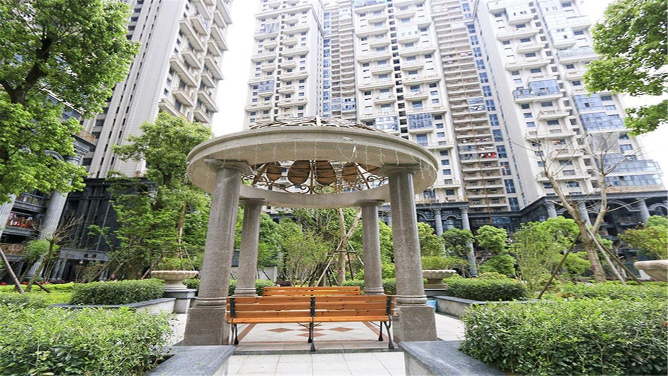 上海滨江凯旋门二手房房源图片