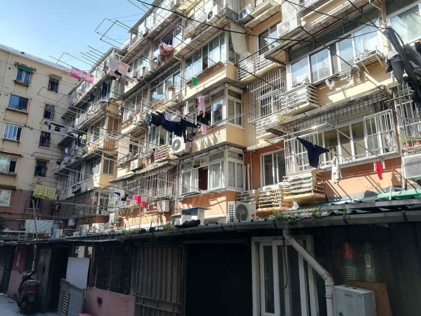 上海瞿溪路830弄公房二手房房源图片