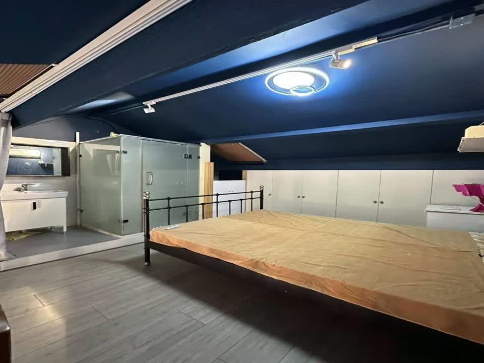 上海长乐路500弄新里二手房房源图片