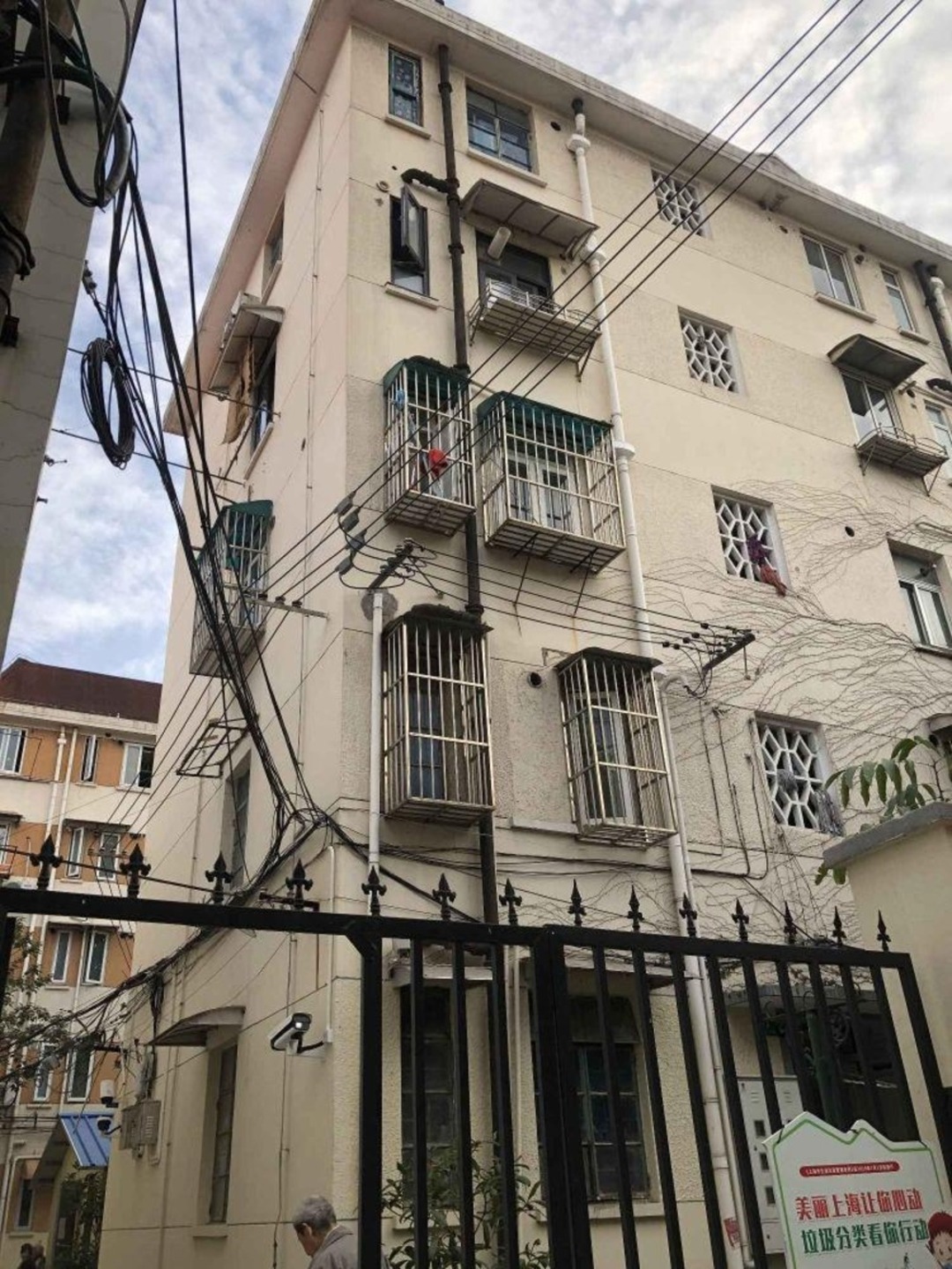 上海成都北路515弄小区二手房房源图片