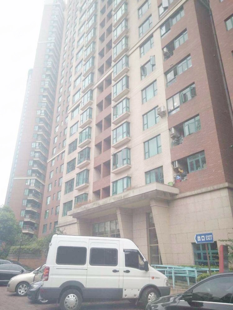 上海东方剑桥御庭苑二手房房源图片