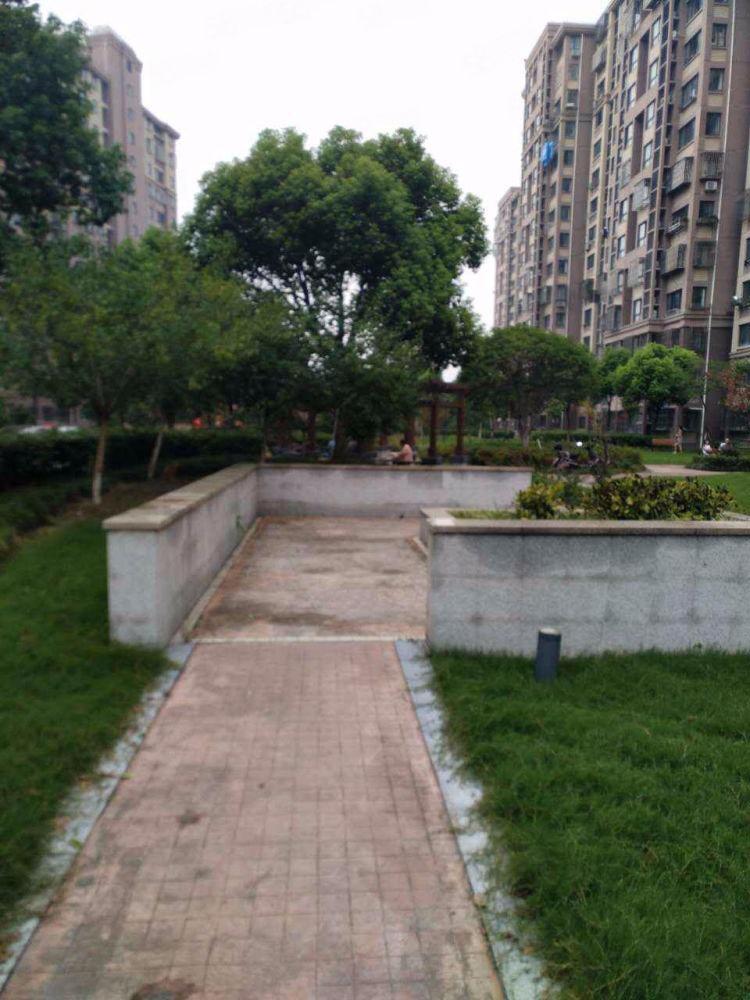 上海东绣苑二手房房源图片