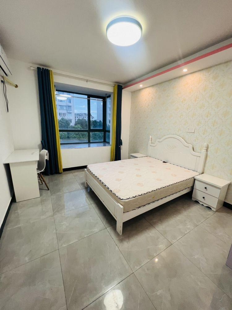 上海齐爱佳苑二手房房源图片