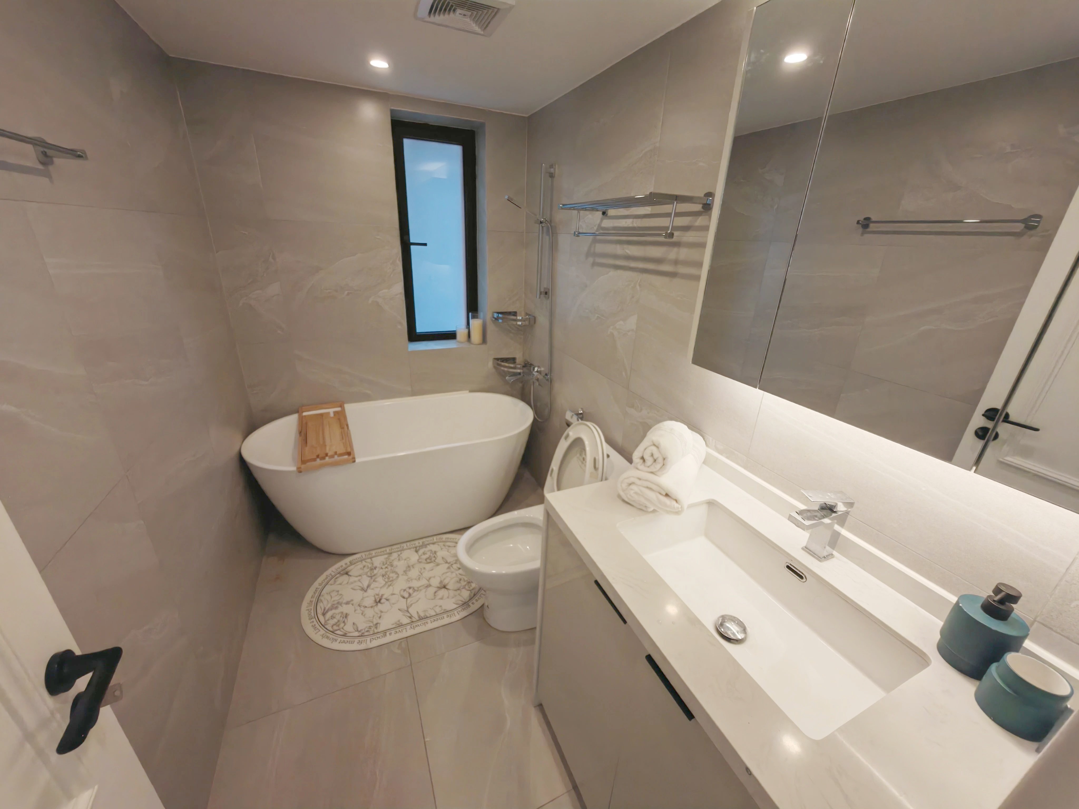 上海东方剑桥御庭苑二手房房源图片