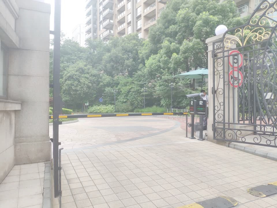 上海嘉里华庭二手房房源图片