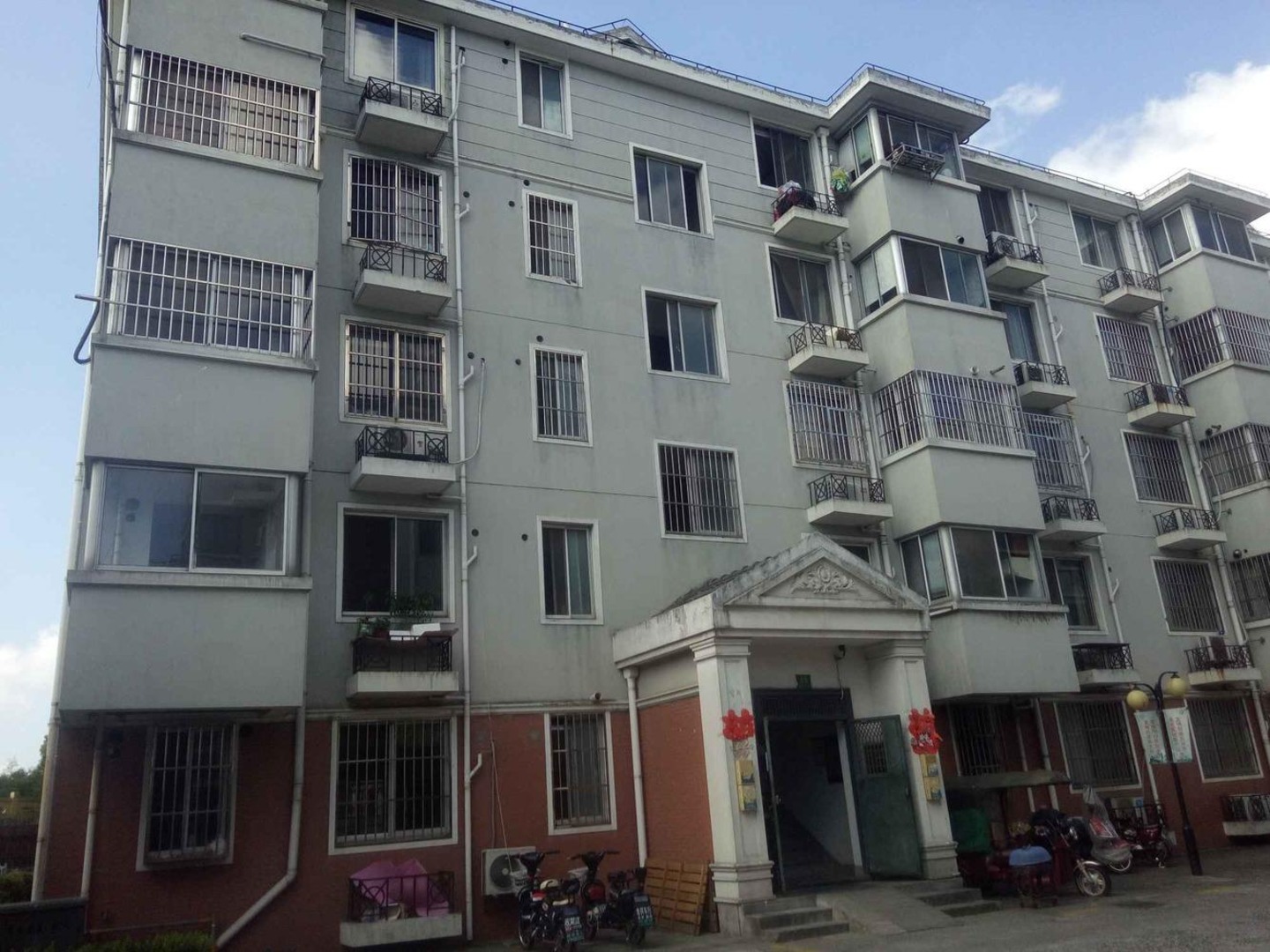 上海东外街36弄小区二手房房源图片