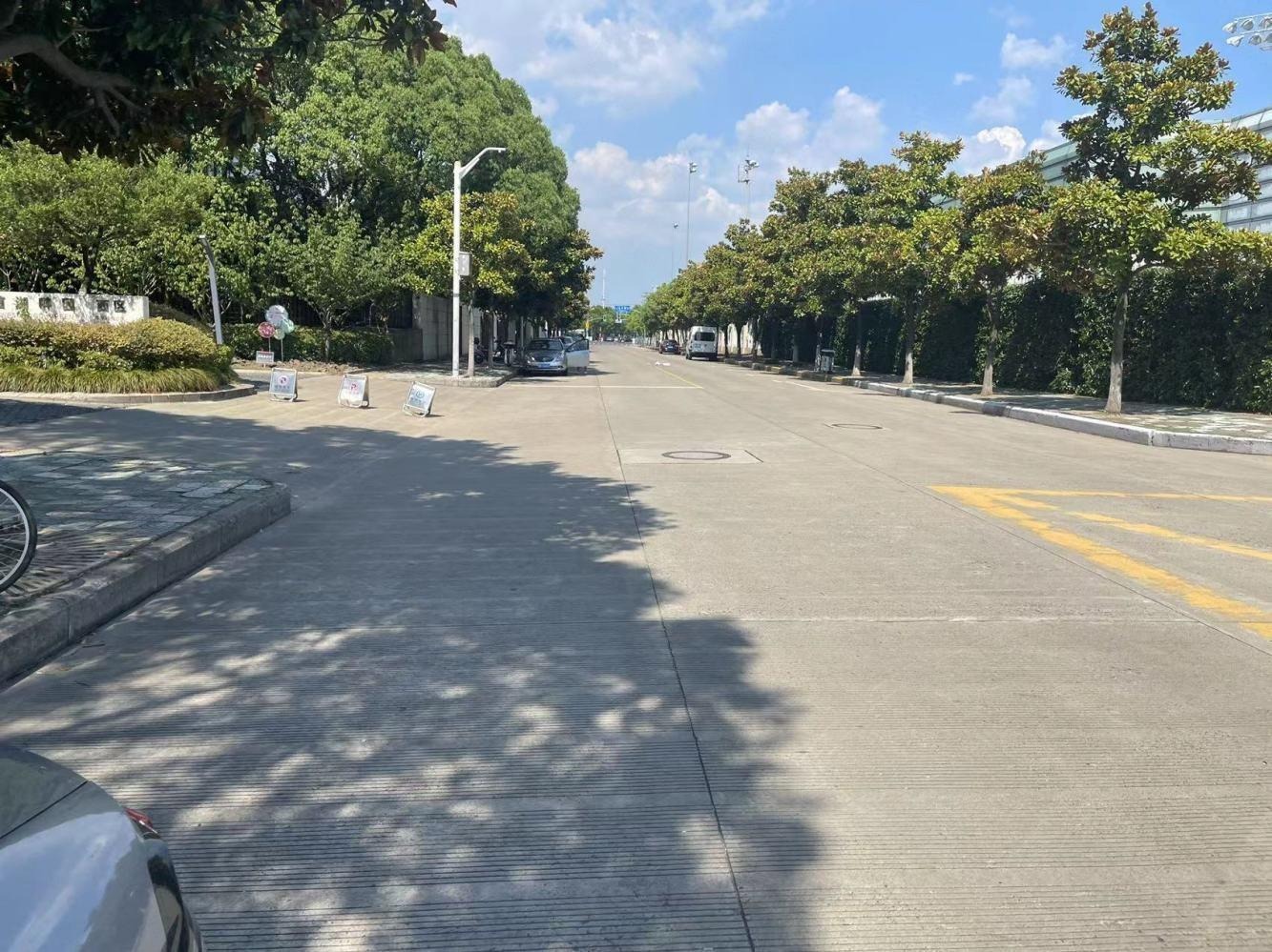 上海林茵湖畔园西区(别墅)二手房房源图片