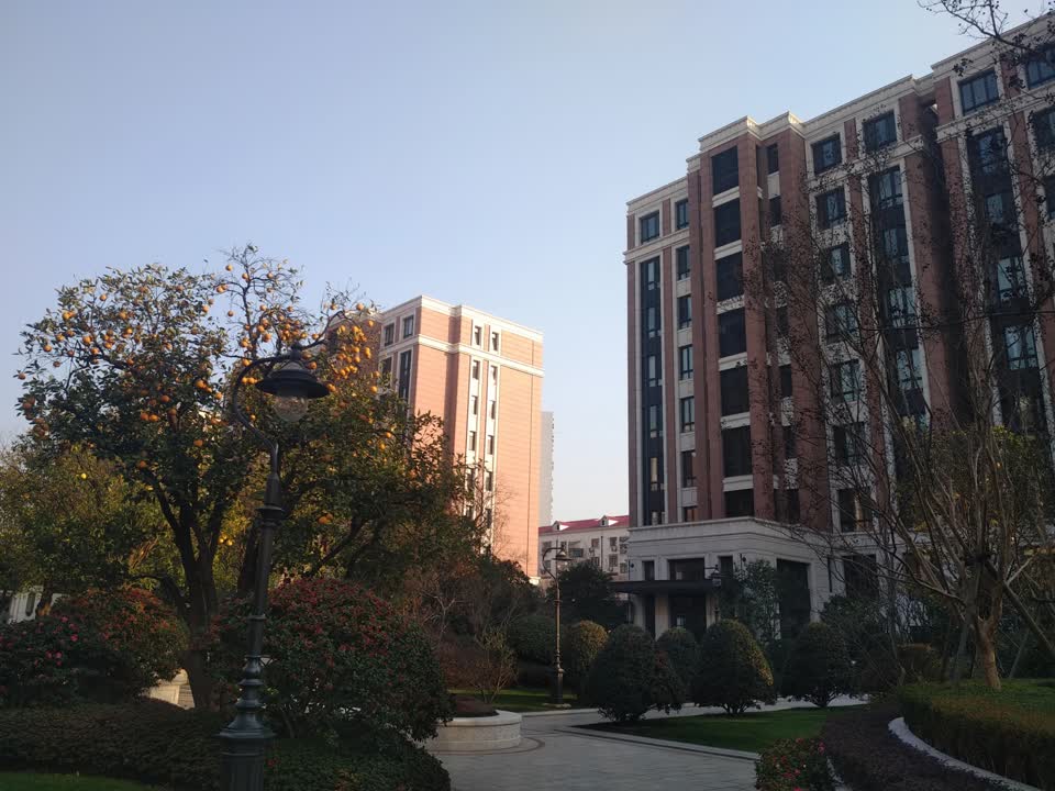 上海宝华紫薇花园二手房房源图片