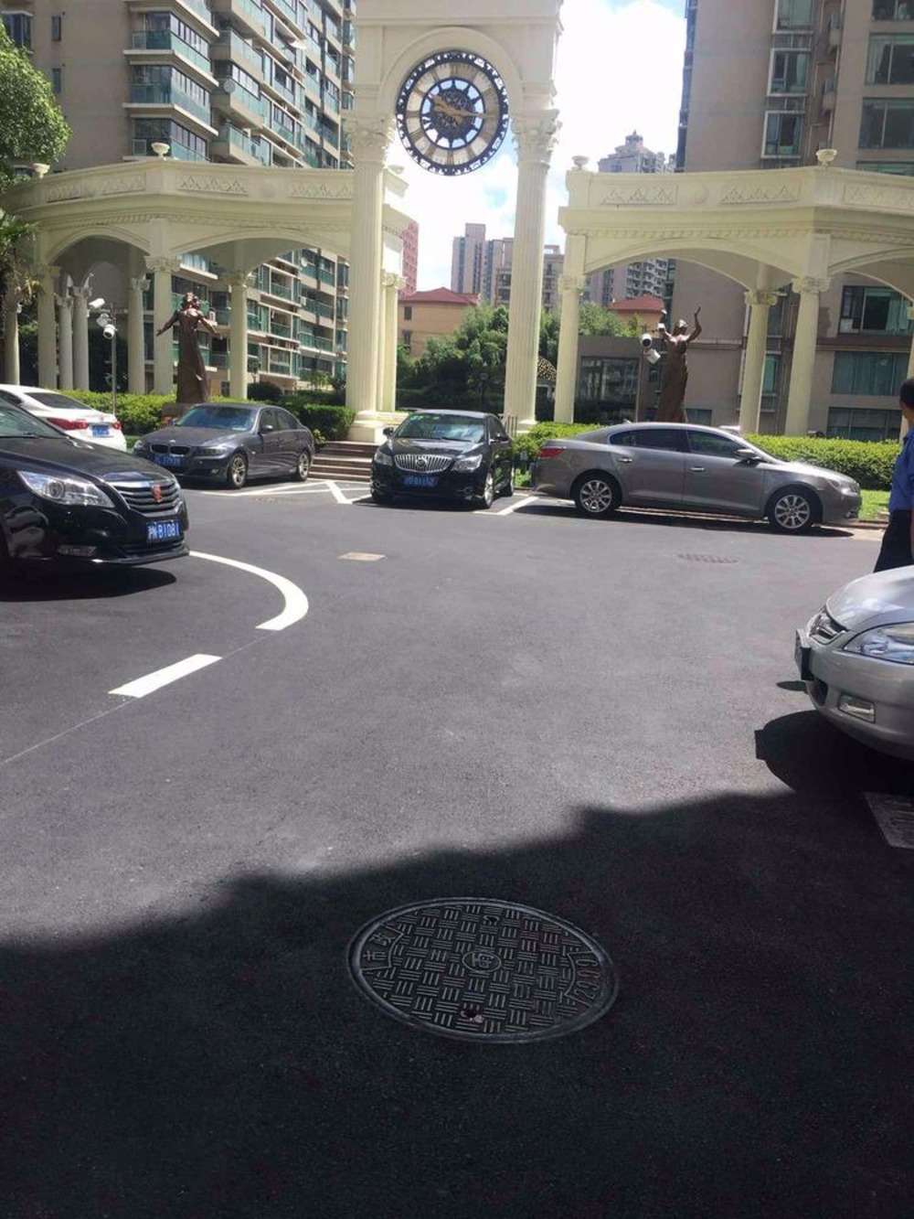 上海徐家汇花园二手房房源图片