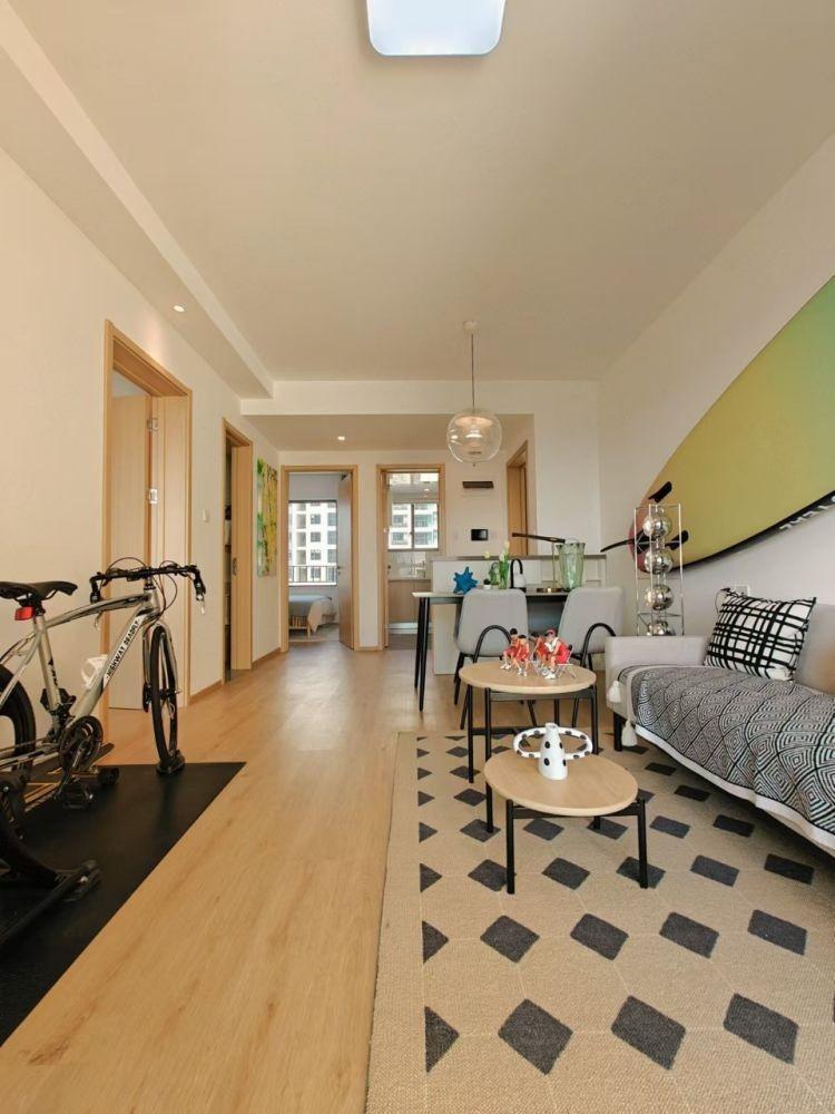 上海龙吴路5485号楼二手房房源图片