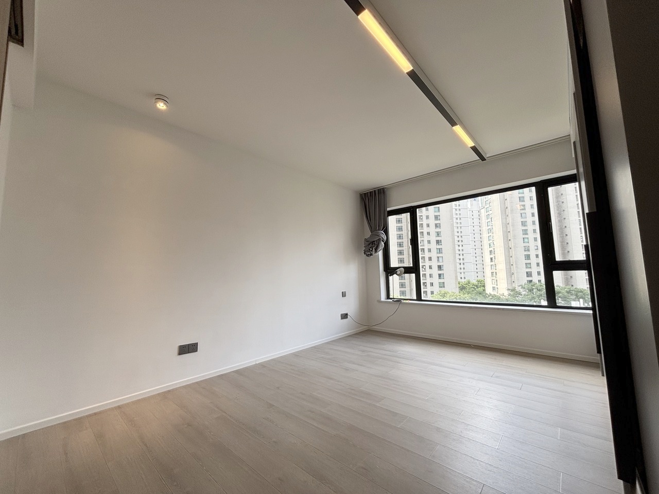 上海东方剑桥御庭苑二手房房源图片