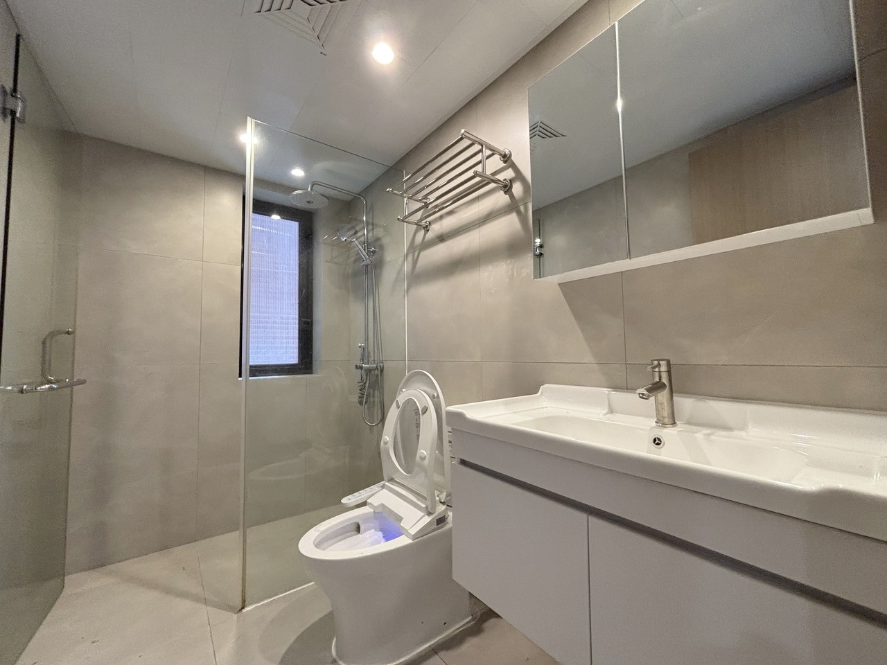 上海东方剑桥御庭苑二手房房源图片