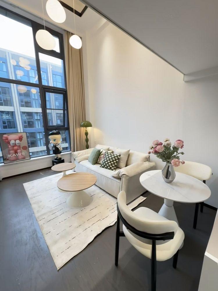 上海金运路658号楼二手房房源图片