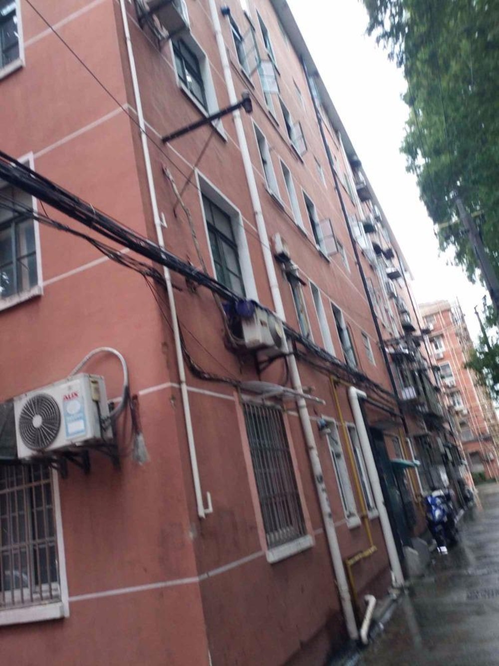 上海宜山路701弄小区二手房房源图片