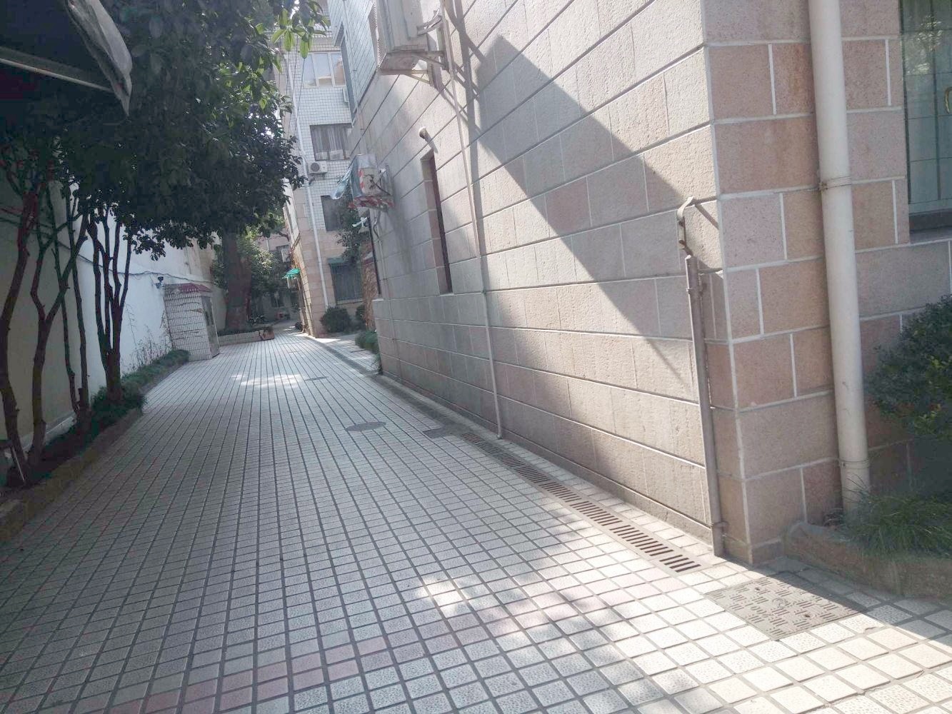 上海复兴中路1321弄小区二手房房源图片