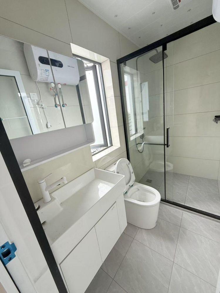 上海任港路新村二手房房源图片