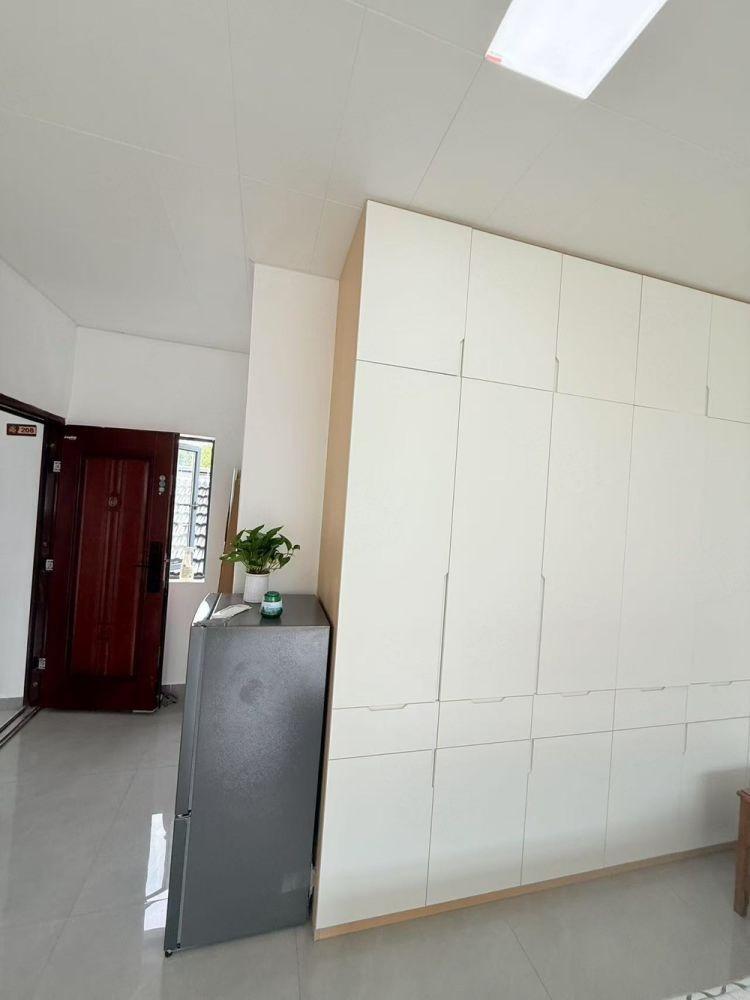 上海任港路新村二手房房源图片