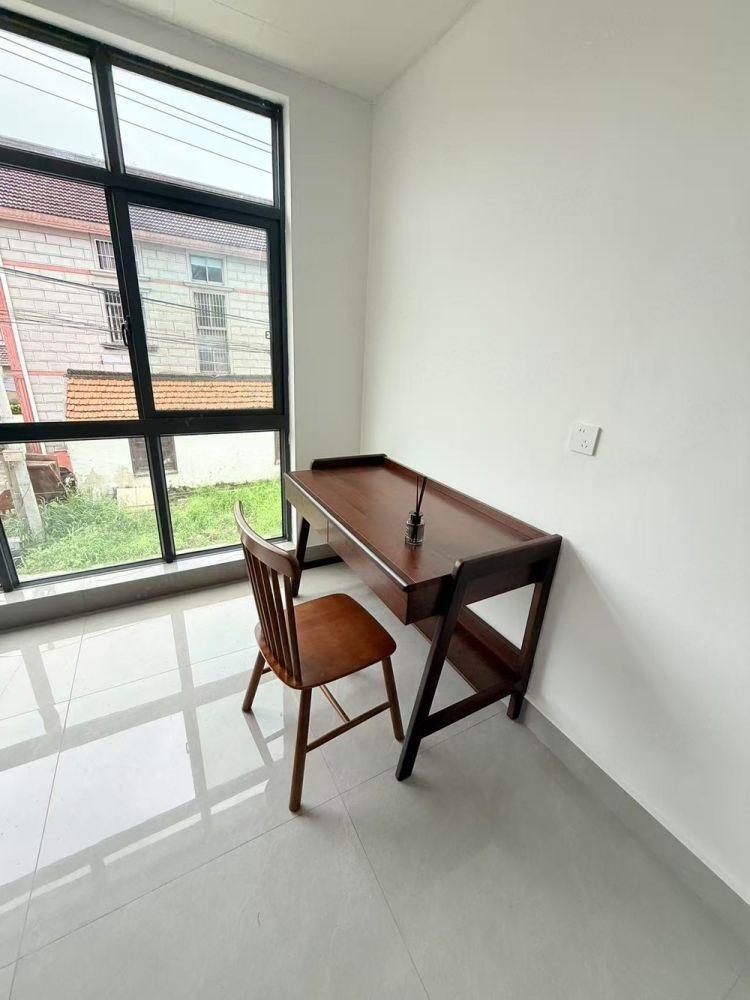 上海任港路新村二手房房源图片