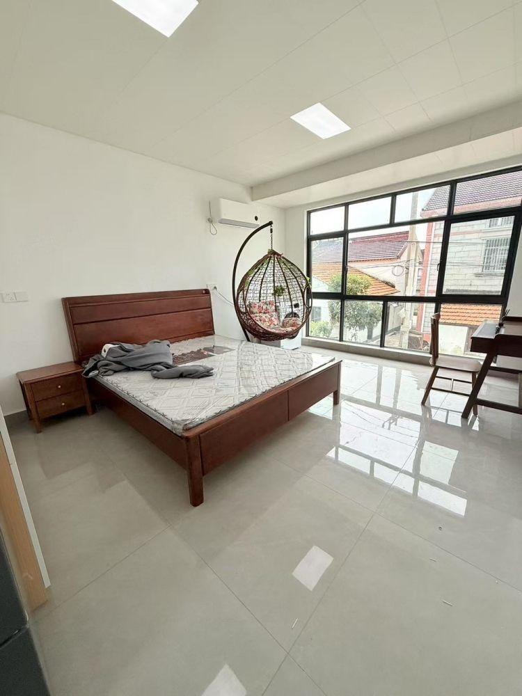 上海任港路新村二手房房源图片