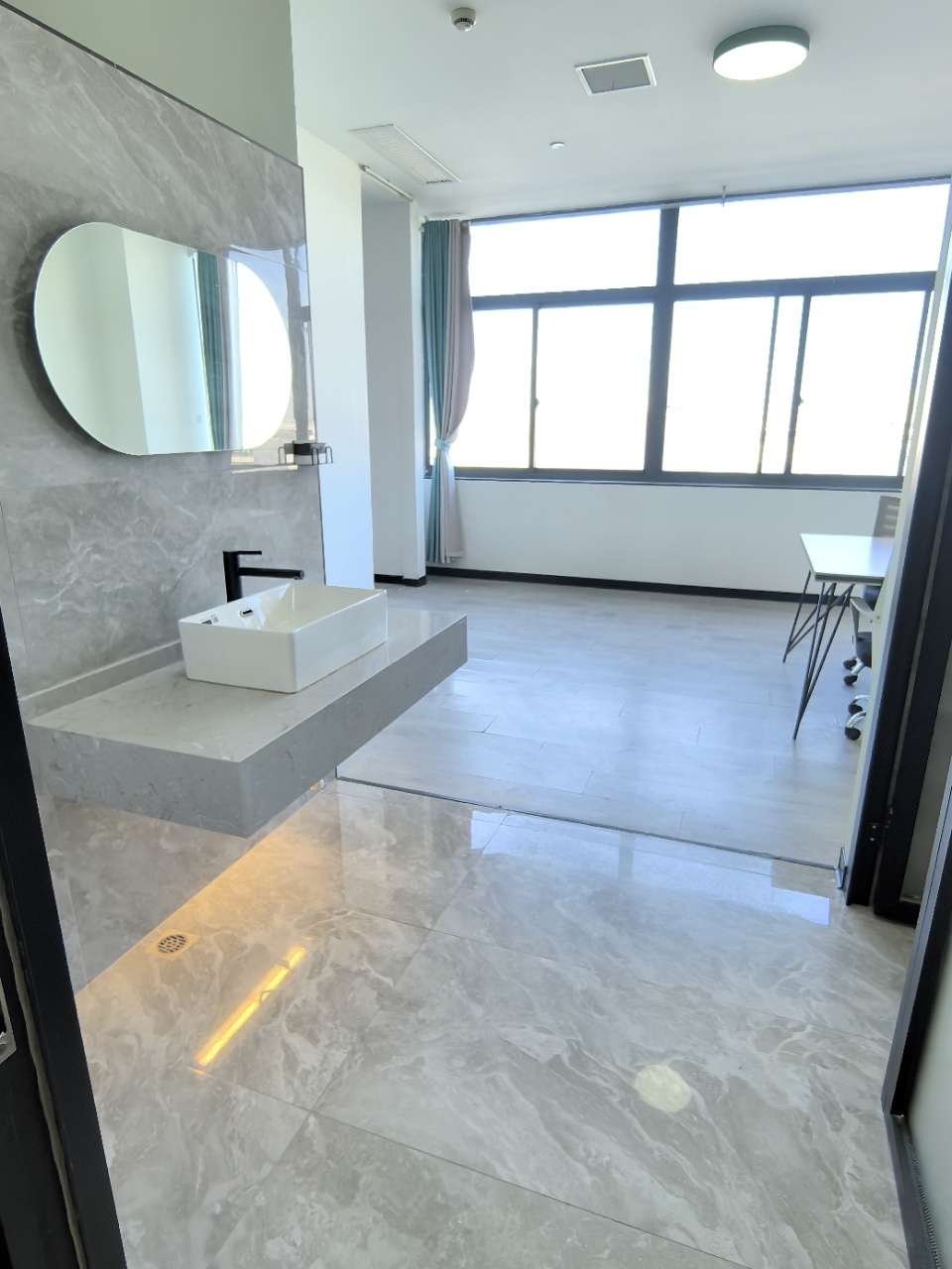 上海宝钢浦东国贸大厦二手房房源图片