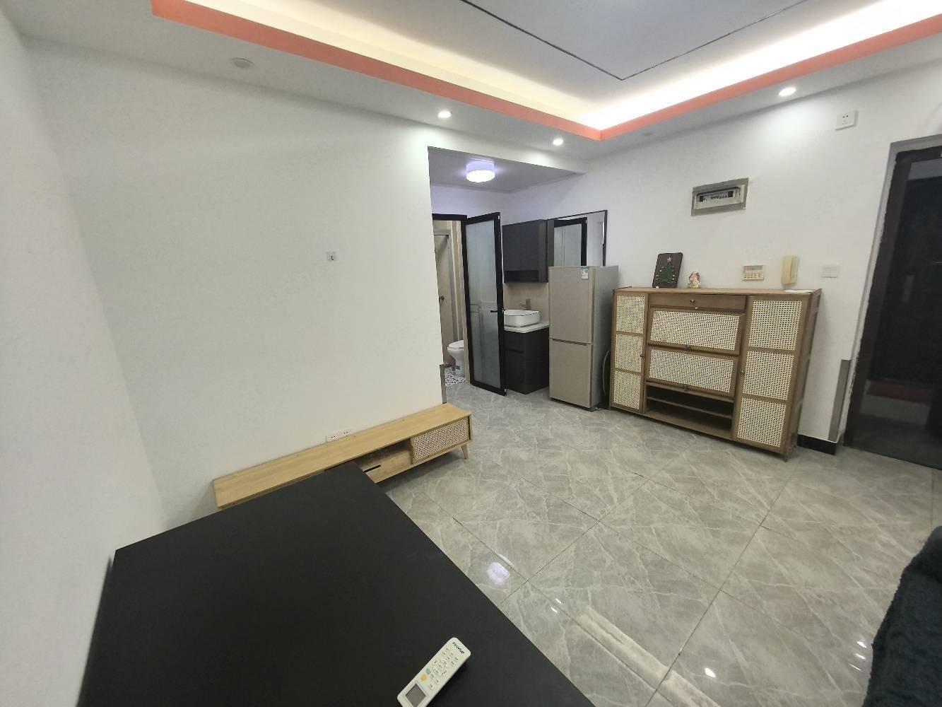 上海齐爱佳苑二手房房源图片