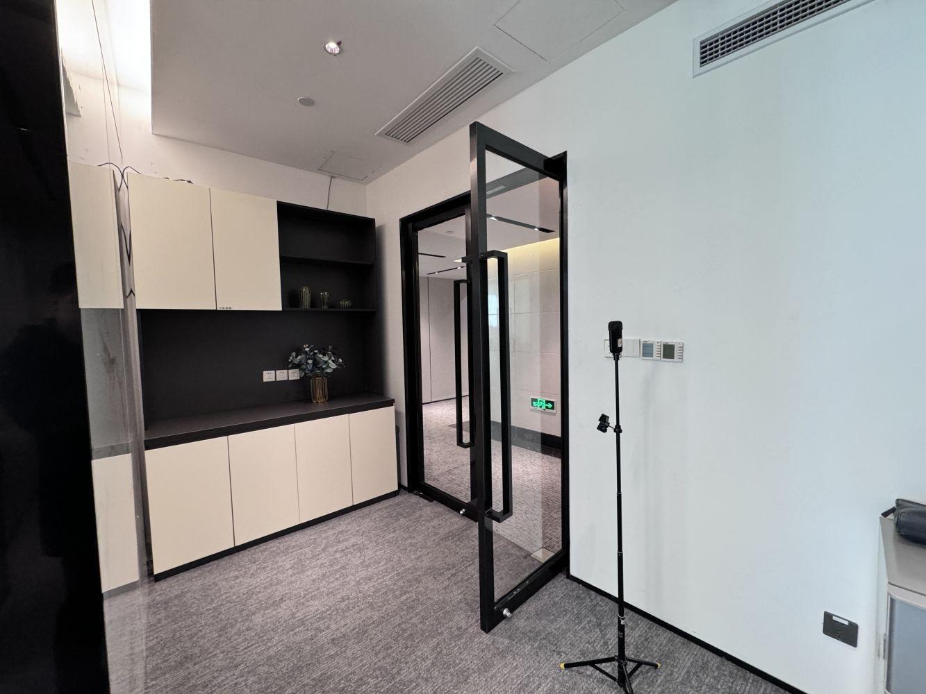 上海中融碧玉蓝天大厦二手房房源图片