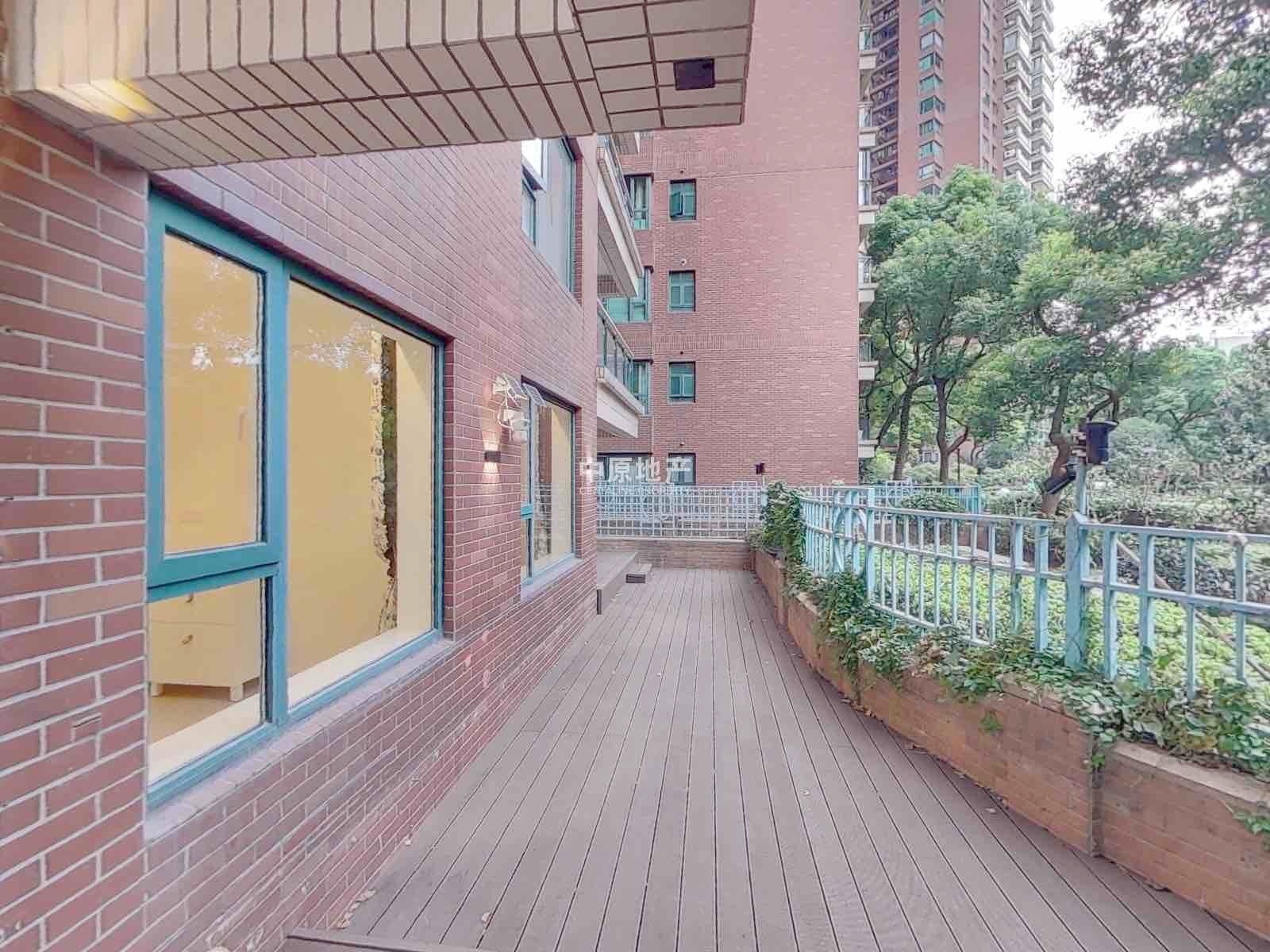 上海东方剑桥御庭苑二手房房源图片