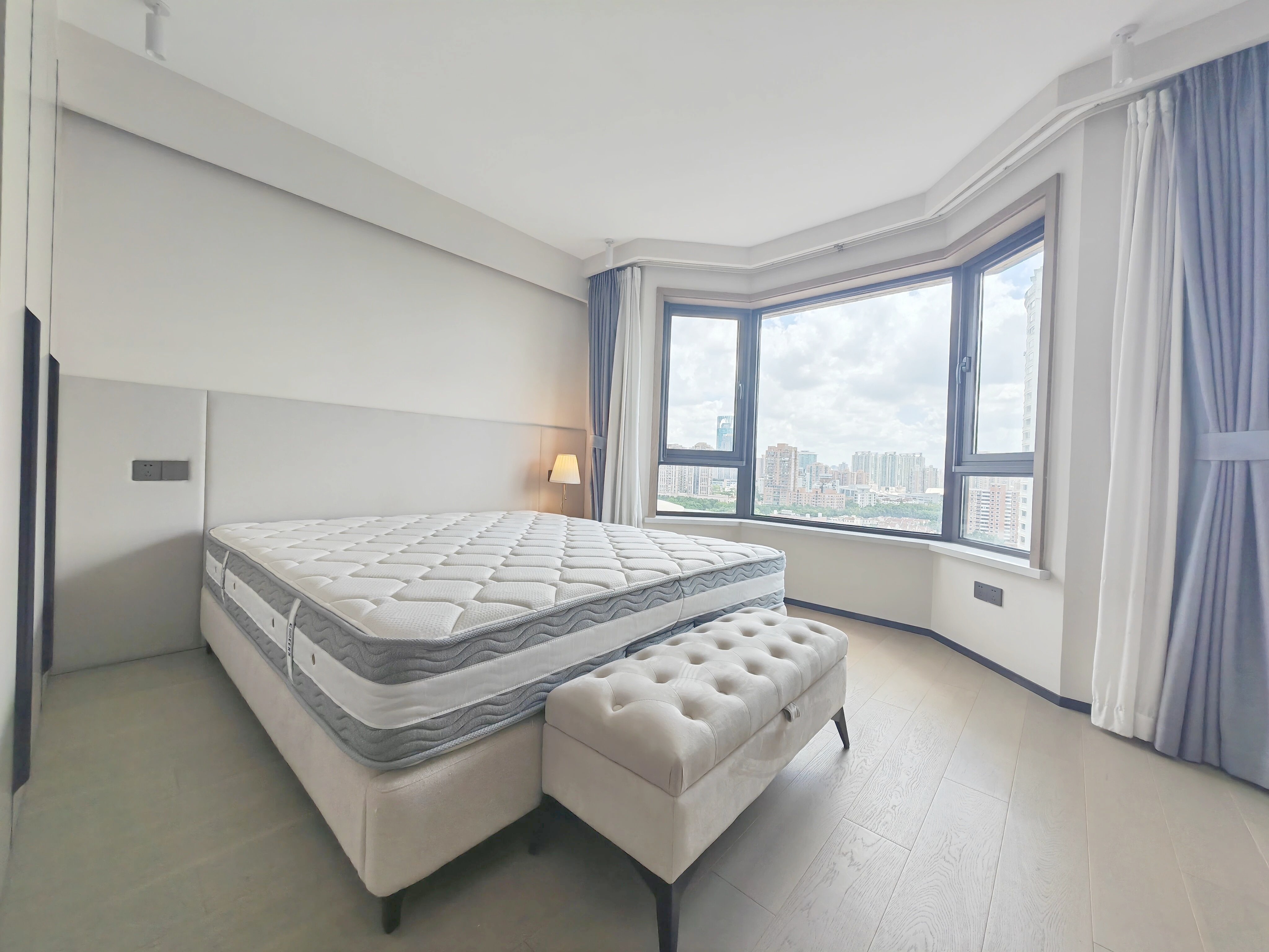 上海东方巴黎霞飞苑二手房房源图片