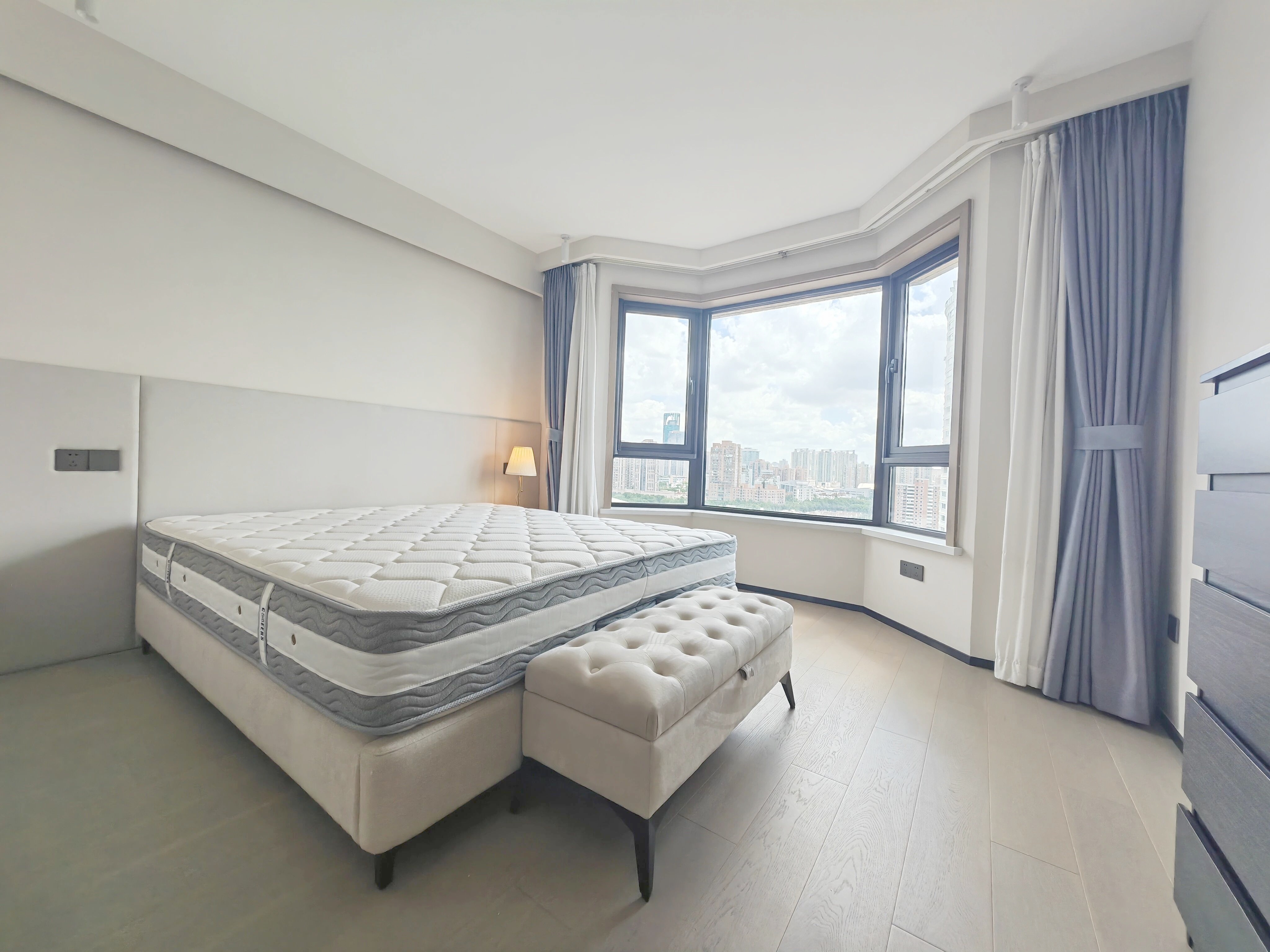 上海东方巴黎霞飞苑二手房房源图片