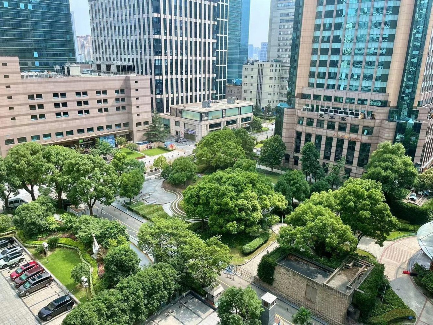 上海新天国际大厦二手房房源图片
