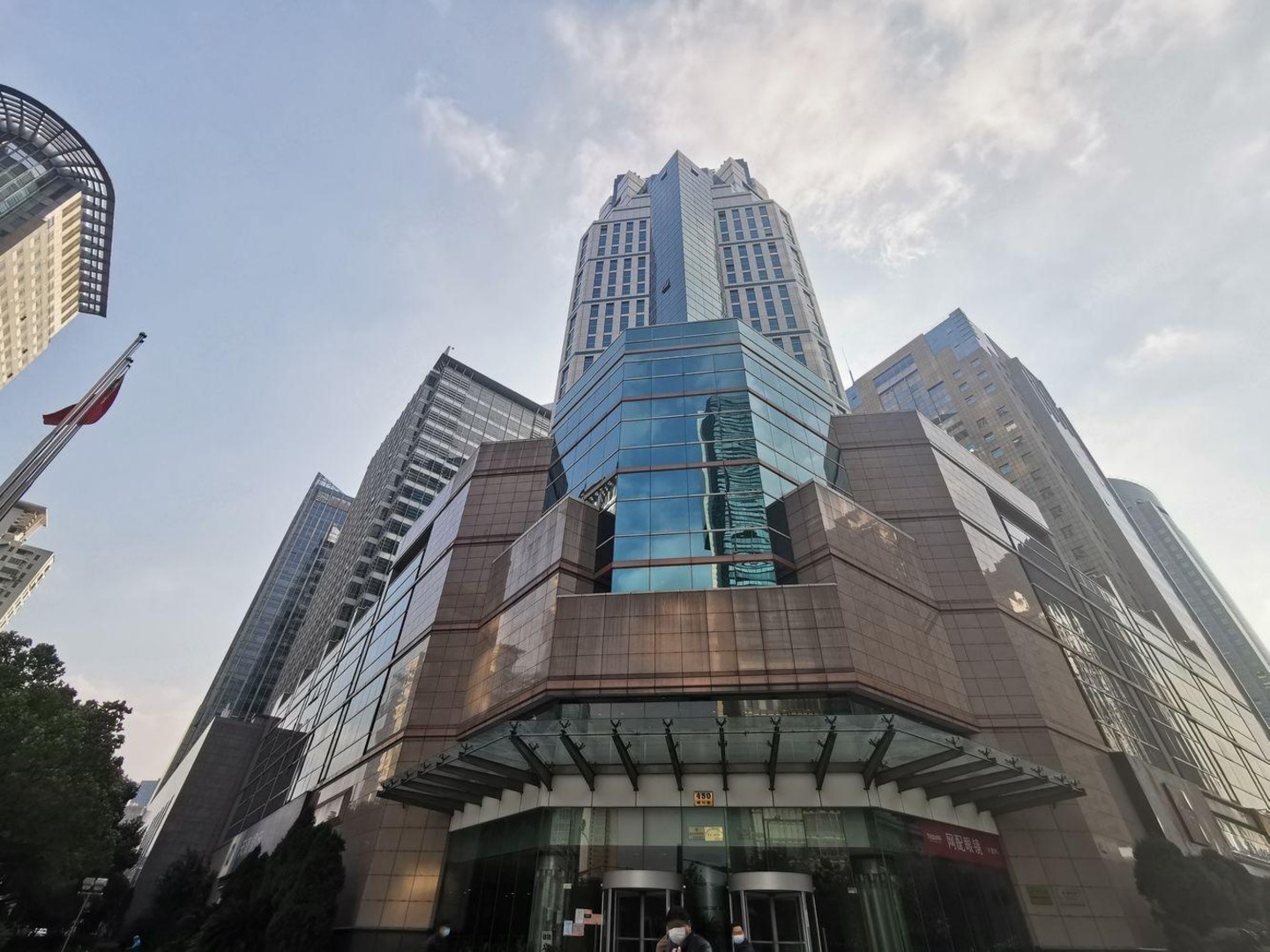 上海新天国际大厦二手房房源图片