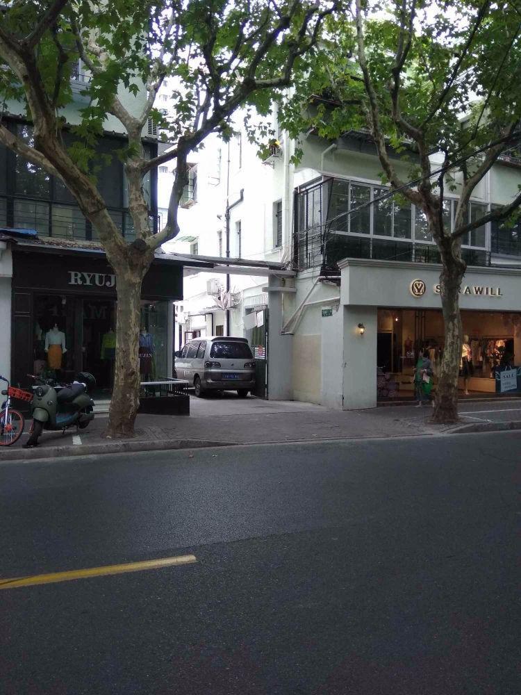 上海巨鹿路546弄小区二手房房源图片