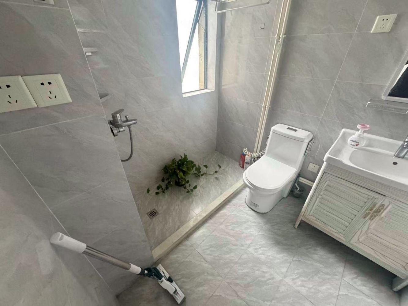 上海新高苑兰园二手房房源图片