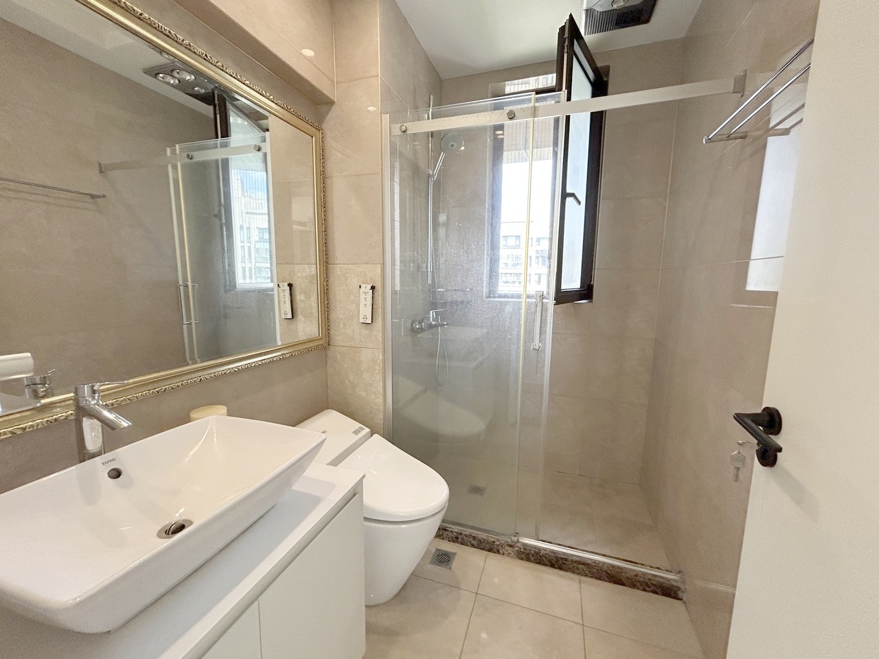 上海古北大成公馆二手房房源图片