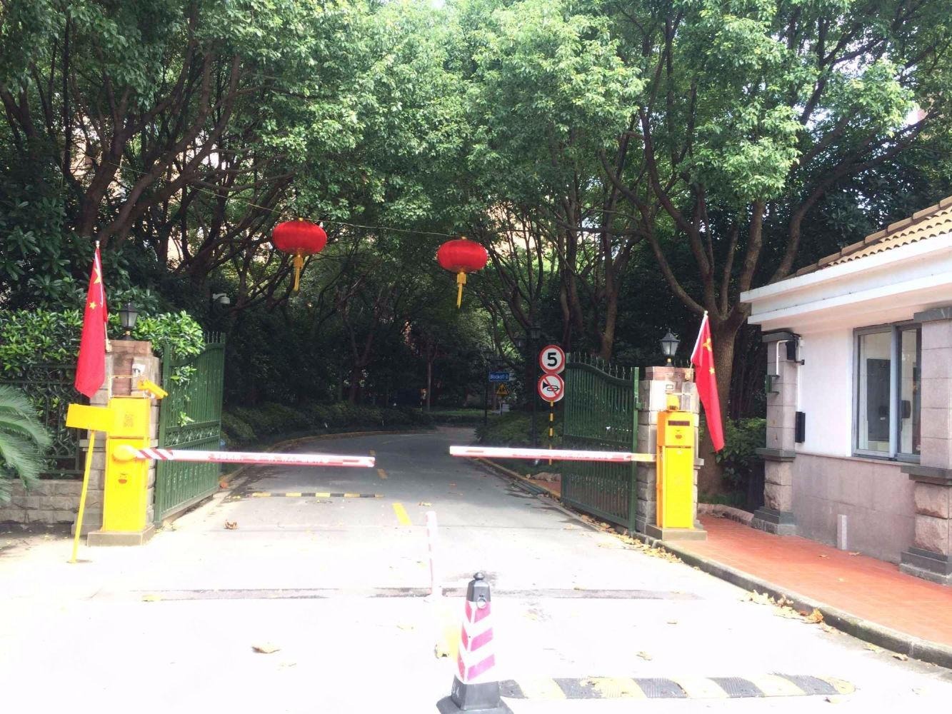 上海碧云花园(一期)二手房房源图片