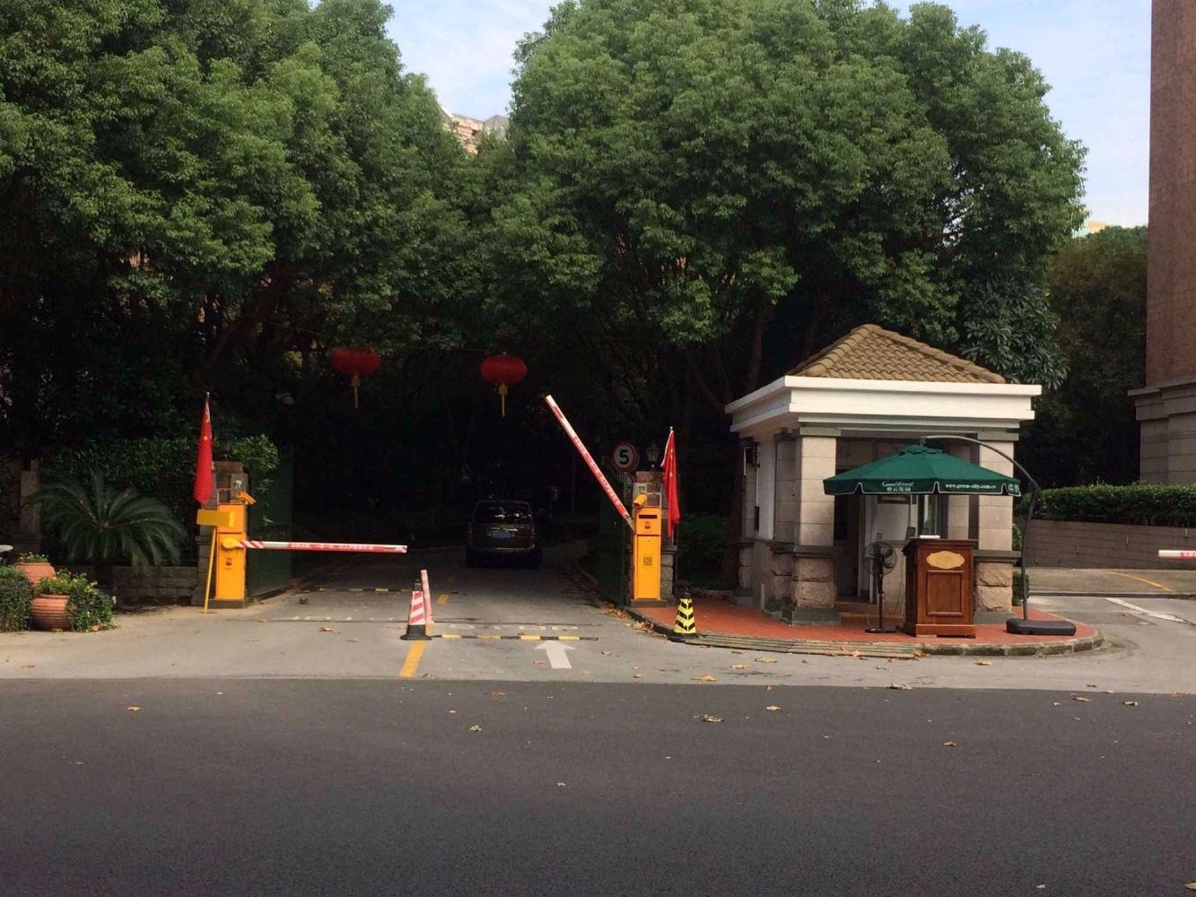 上海碧云花园(一期)二手房房源图片