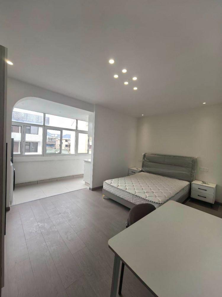 上海新川路300弄小区二手房房源图片