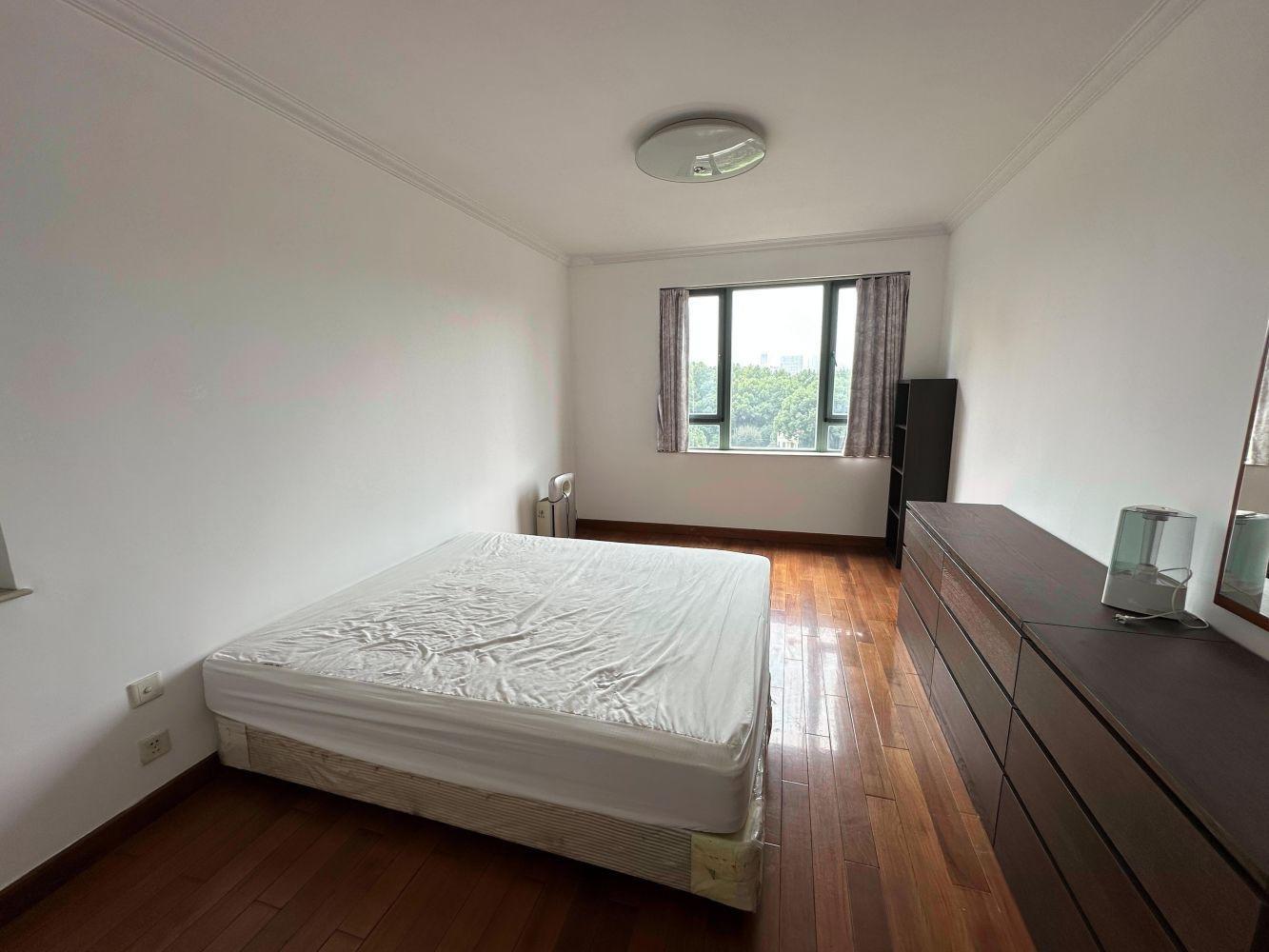 上海嘉里华庭二手房房源图片