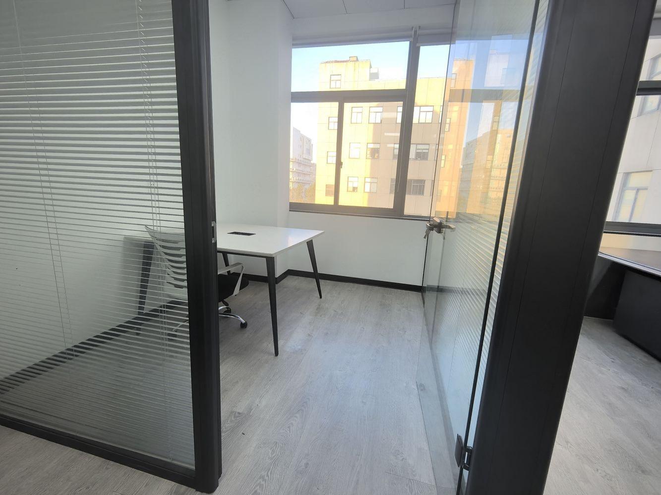 上海宝钢浦东国贸大厦二手房房源图片