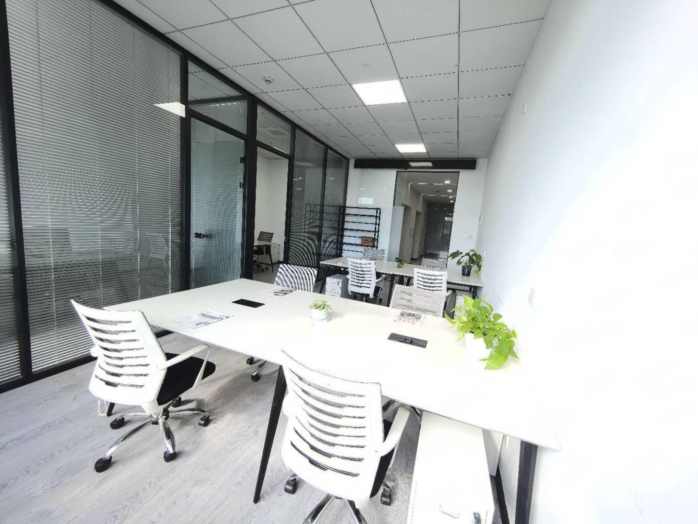 上海宝钢浦东国贸大厦二手房房源图片