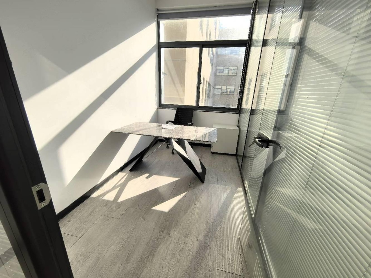 上海宝钢浦东国贸大厦二手房房源图片