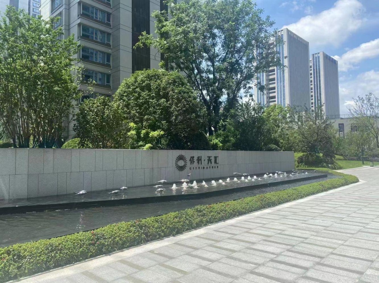 上海保利天汇二手房房源图片