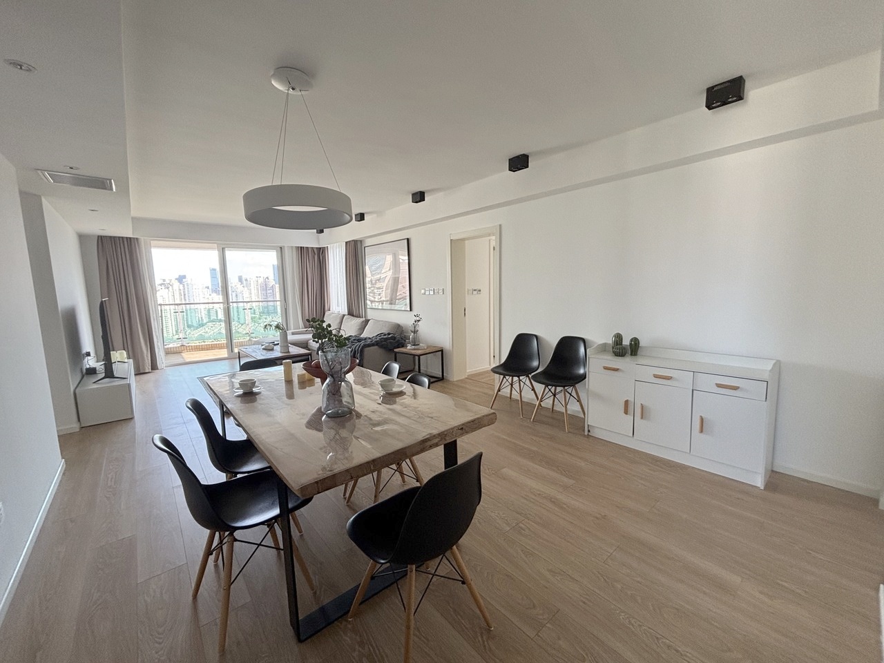 上海国际丽都城二手房房源图片