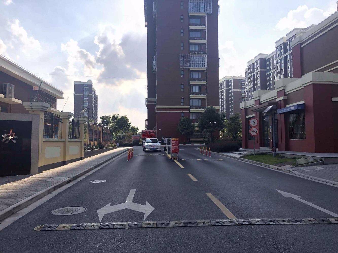 上海申城佳苑三期B块二手房房源图片