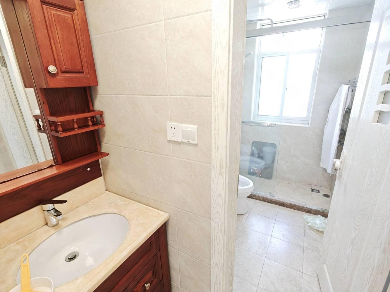 上海银丰苑二手房房源图片