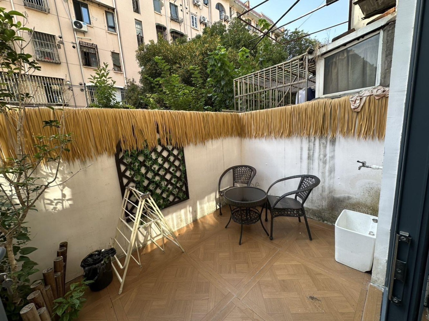 上海定边路119号楼二手房房源图片