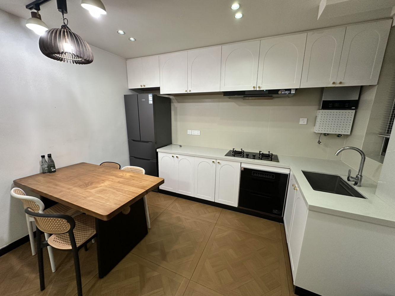 上海定边路119号楼二手房房源图片