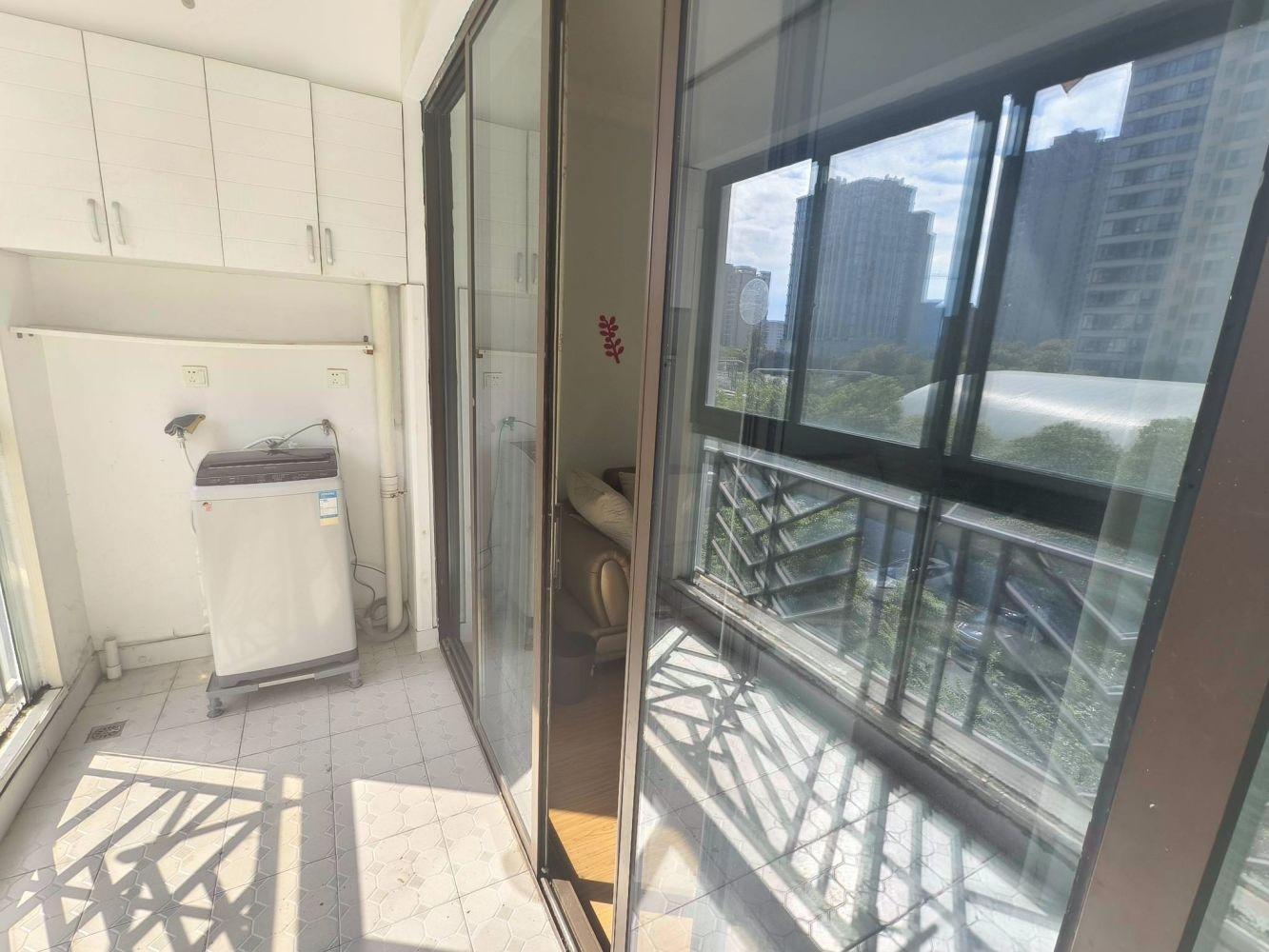 上海日月光伯爵天地汇景华庭二手房房源图片