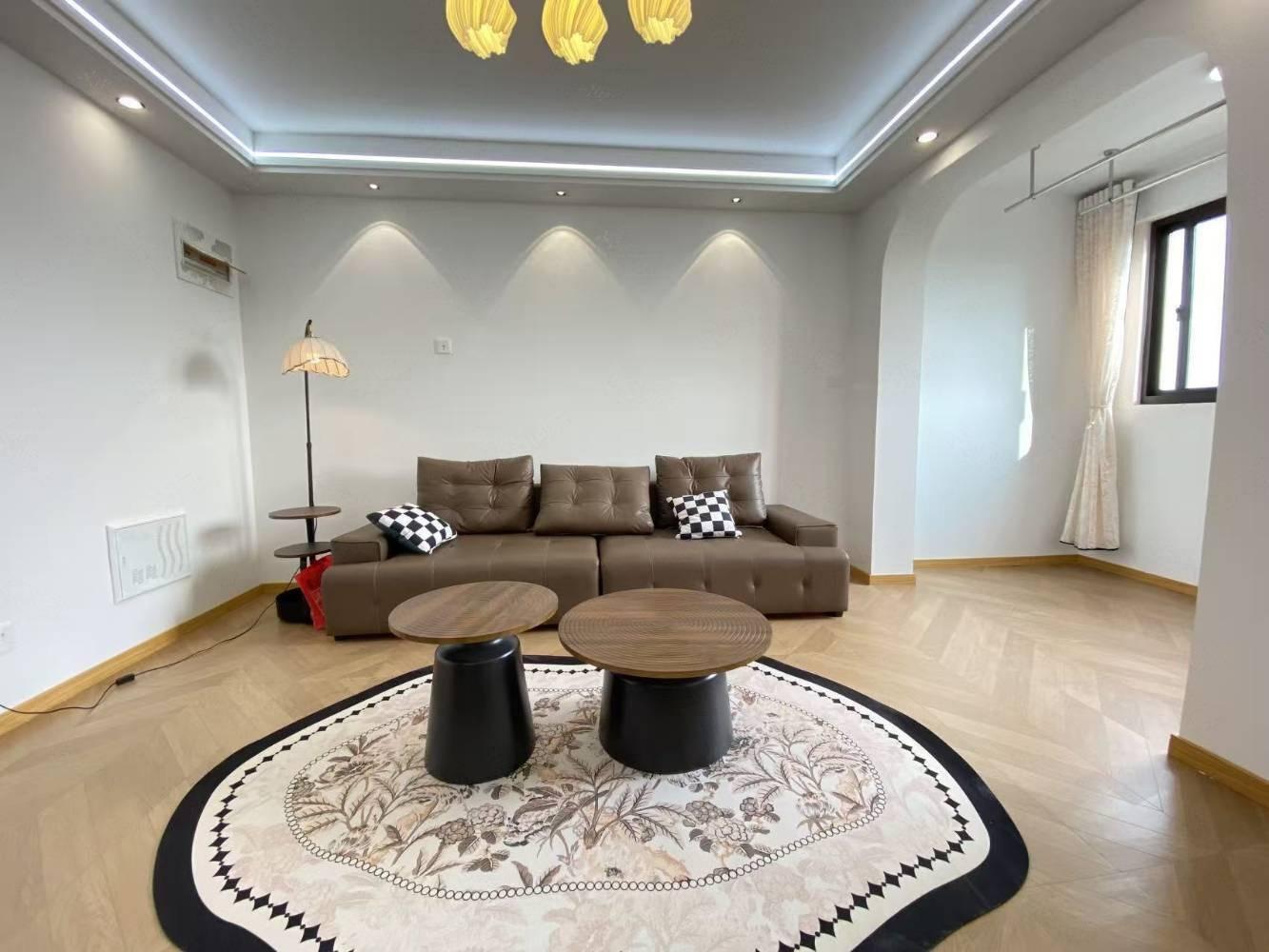 上海菊联路185弄1号楼二手房房源图片