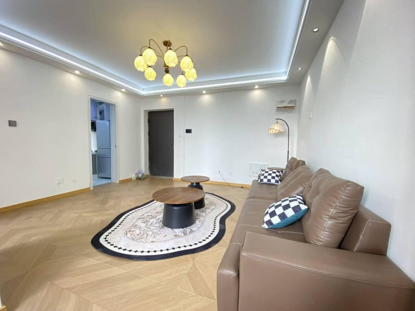 上海菊联路185弄1号楼二手房房源图片